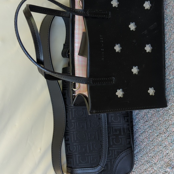 Small purses - Picture 9 of 9